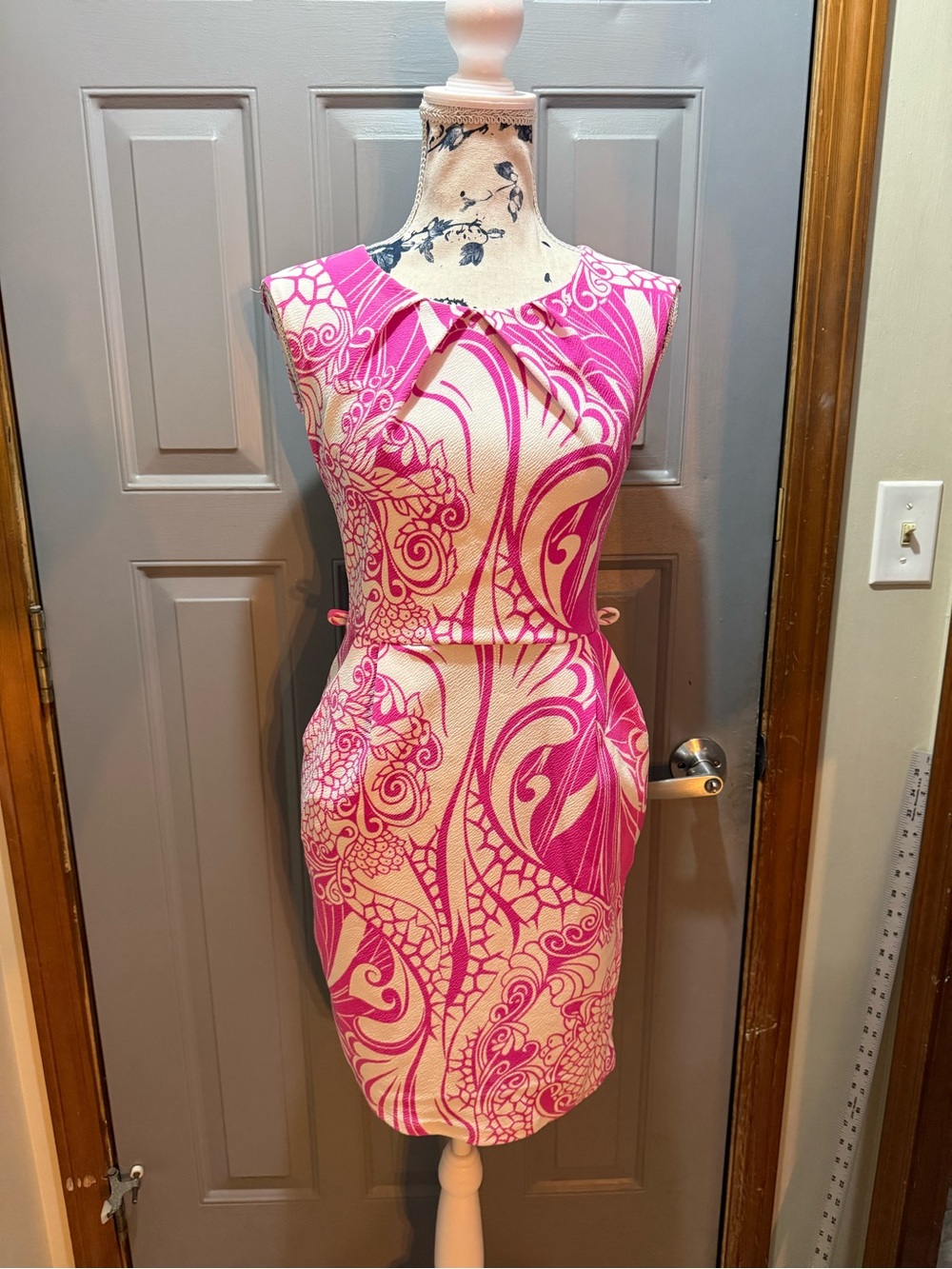 Pink -white tropical paisley peacock print vacation dress (small) with pockets! - Picture 1 of 14